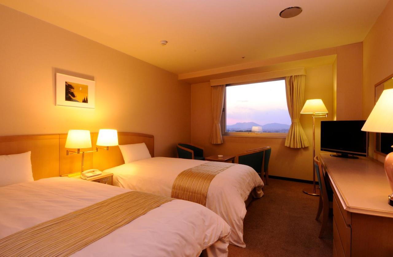 Crefeel Koto Hotel Higashiomi Exterior foto